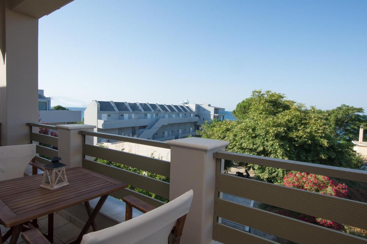 Golden Coast Boutique - Luxury Living Aparthotel Kypseli Eksteriør bilde