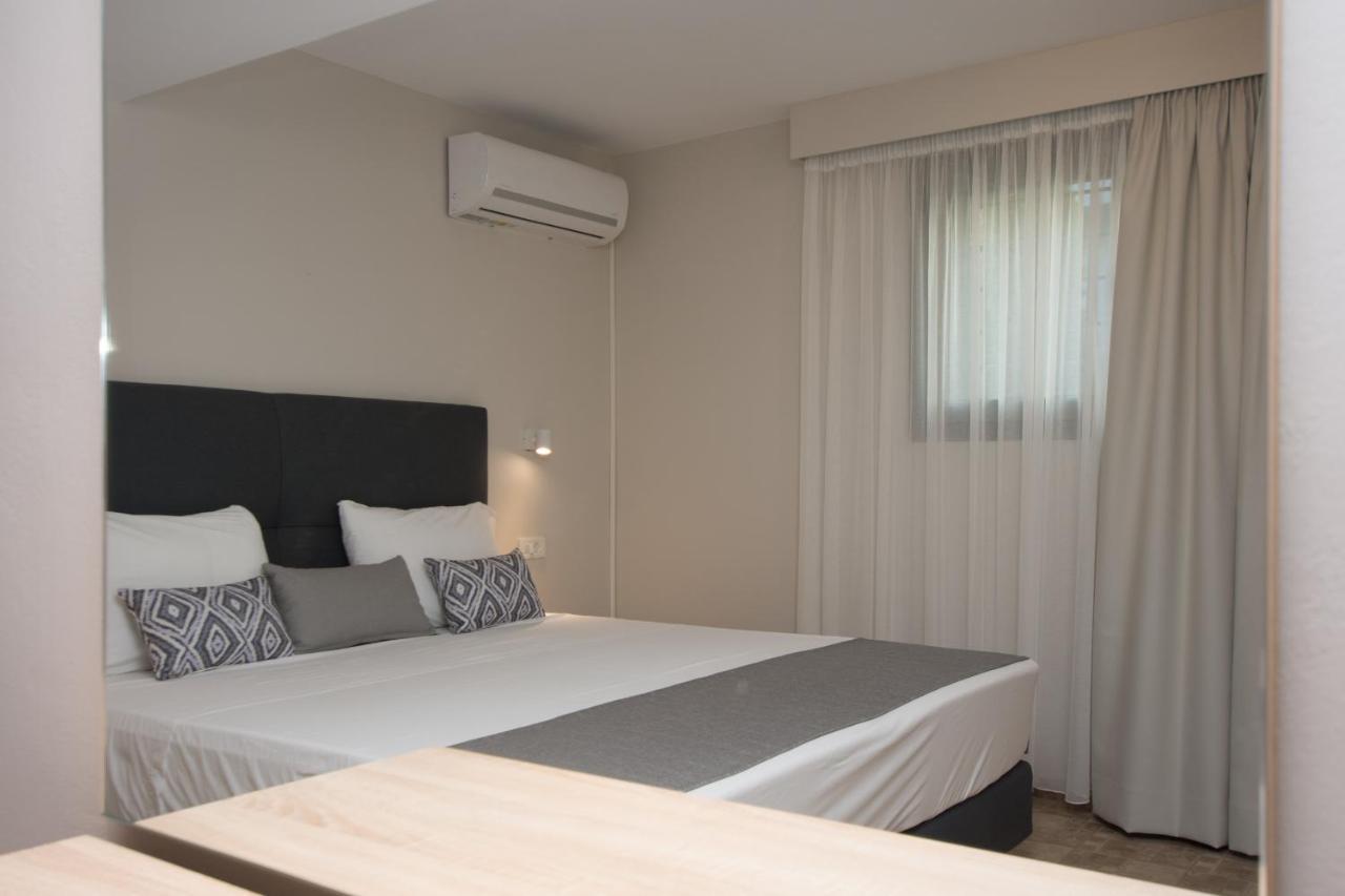 Golden Coast Boutique - Luxury Living Aparthotel Kypseli Eksteriør bilde
