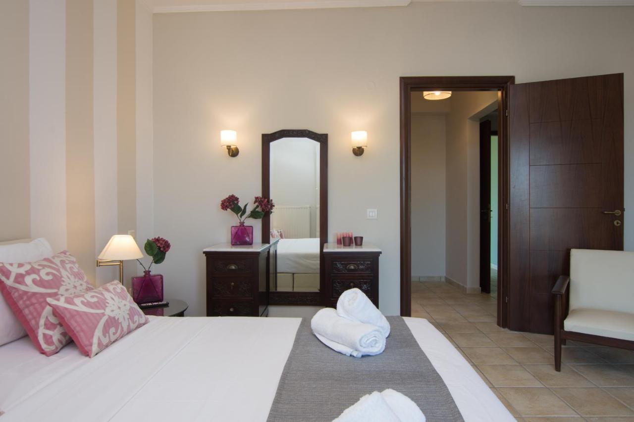 Golden Coast Boutique - Luxury Living Aparthotel Kypseli Eksteriør bilde